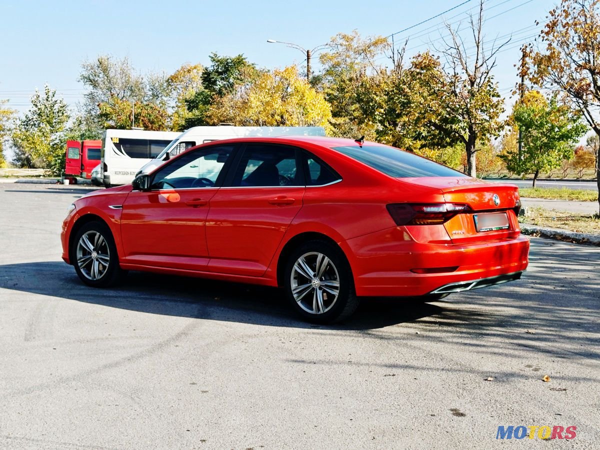 2018' Volkswagen Jetta photo #5