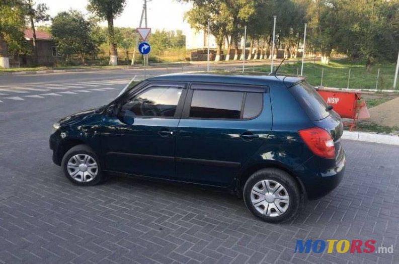 2011' Skoda Fabia photo #1