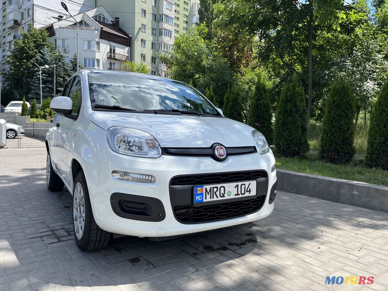 2015' Fiat Panda photo #3