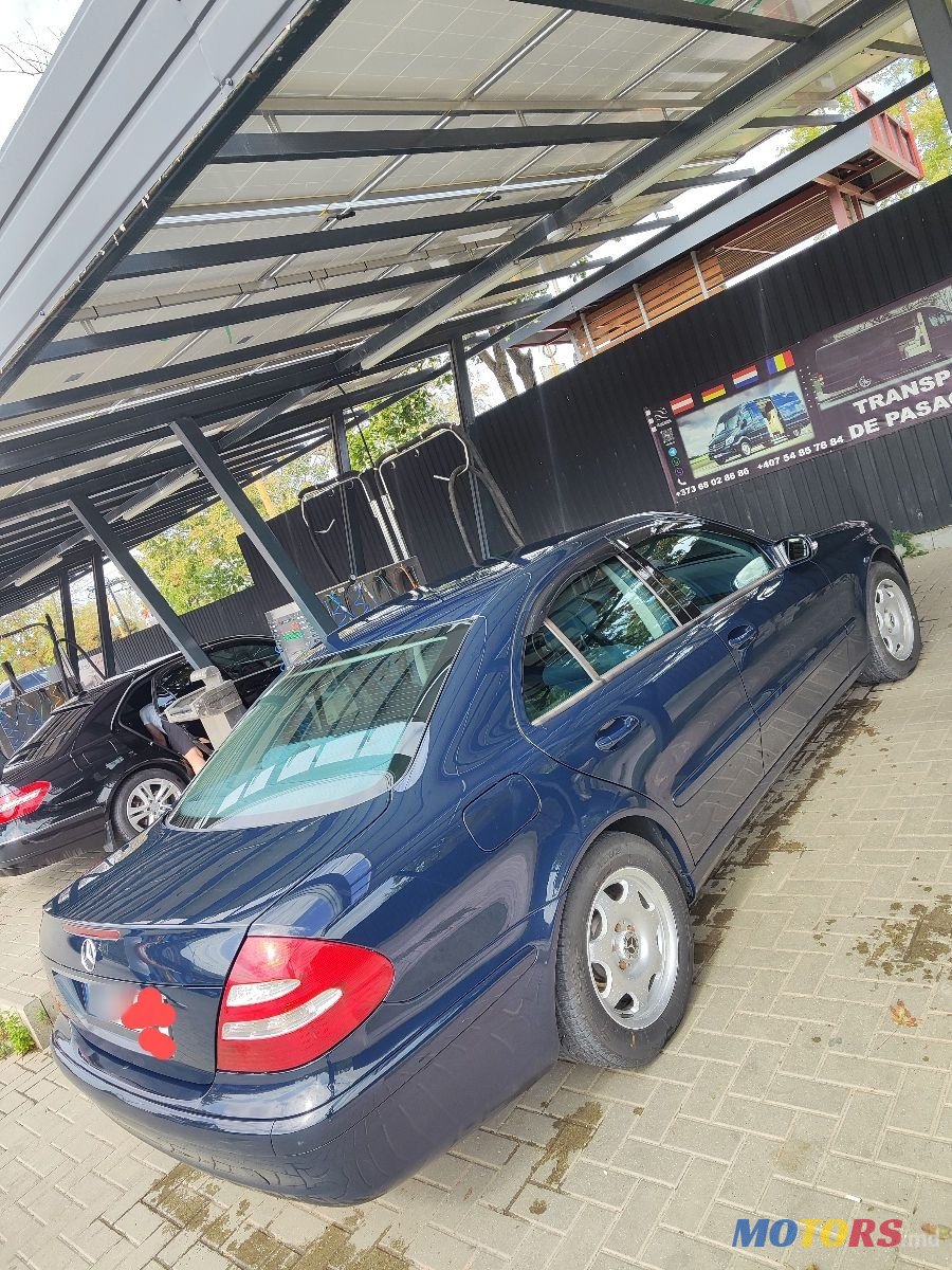 2005' Mercedes-Benz E-Class photo #3