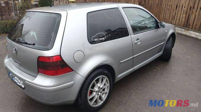 2003' Volkswagen Golf photo #1