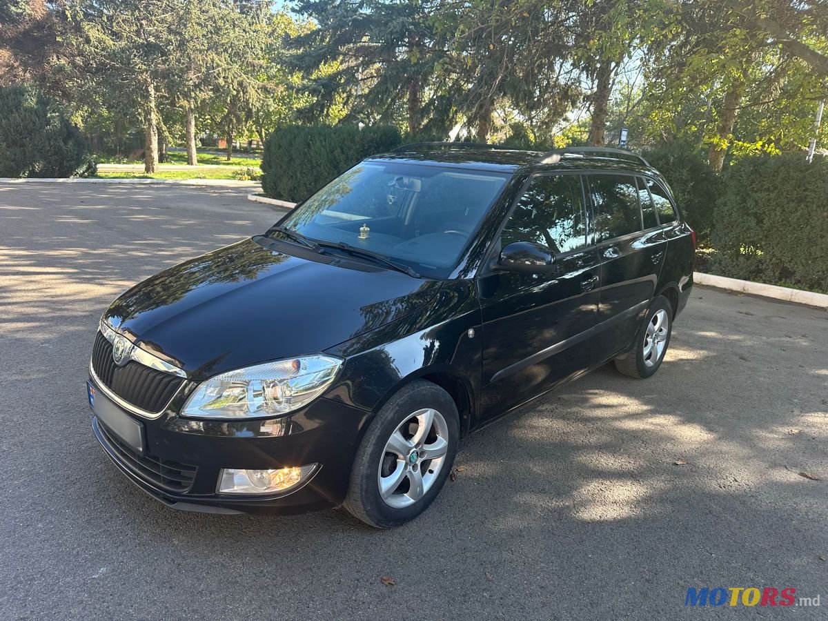 2013' Skoda Fabia photo #1