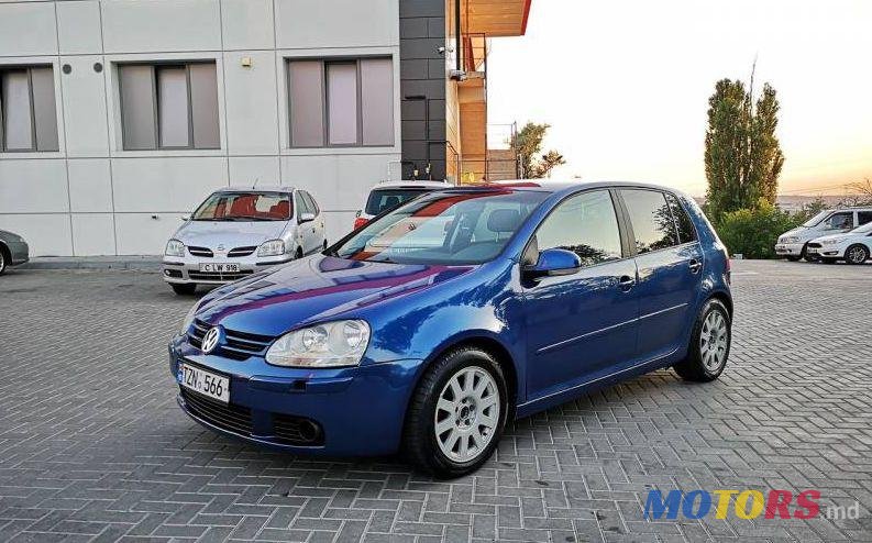 2005' Volkswagen Golf photo #1