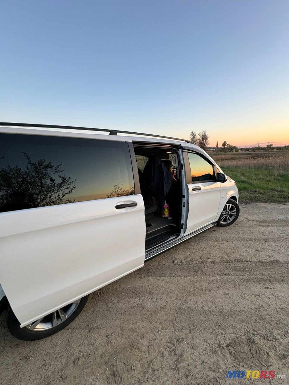 2015' Mercedes-Benz Vito photo #3