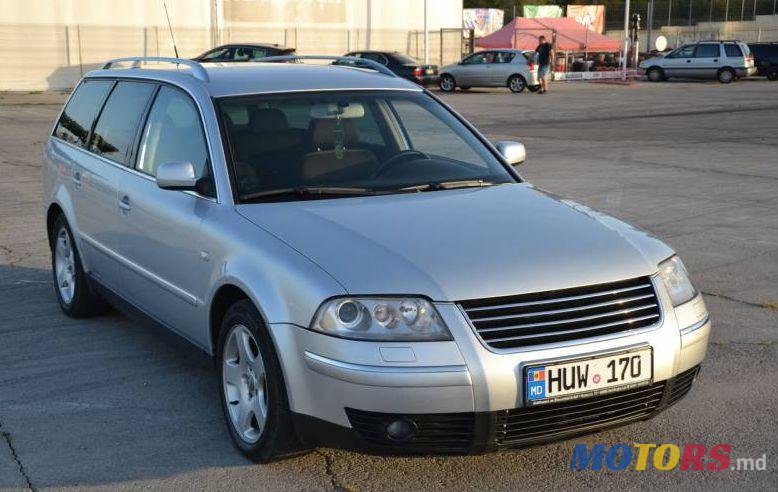 2003' Volkswagen Passat photo #1