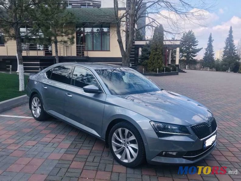 2015' Skoda Superb photo #2