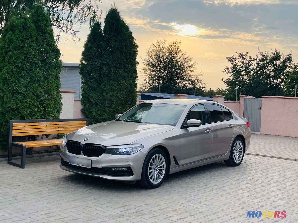 2017' BMW 5 Series photo #6