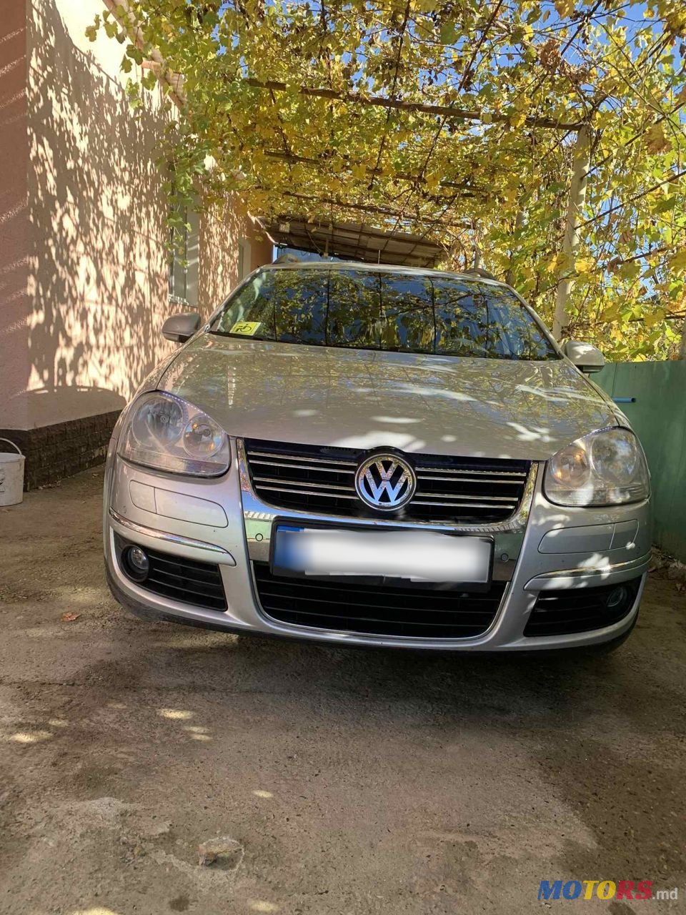 2009' Volkswagen Golf photo #4