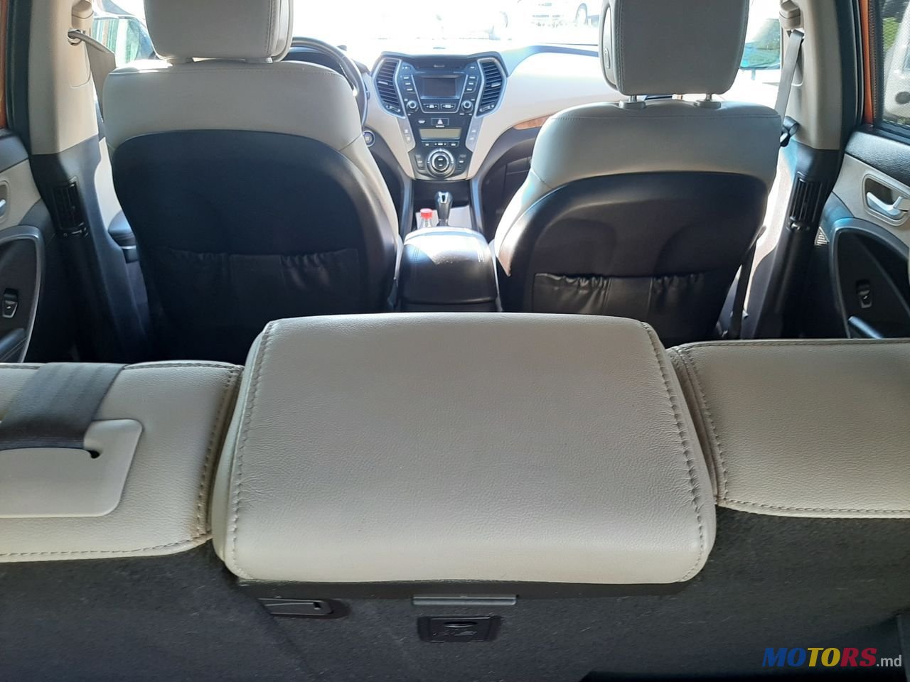 2014' Hyundai Santa Fe photo #5