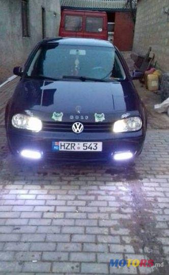 2003' Volkswagen Golf photo #1