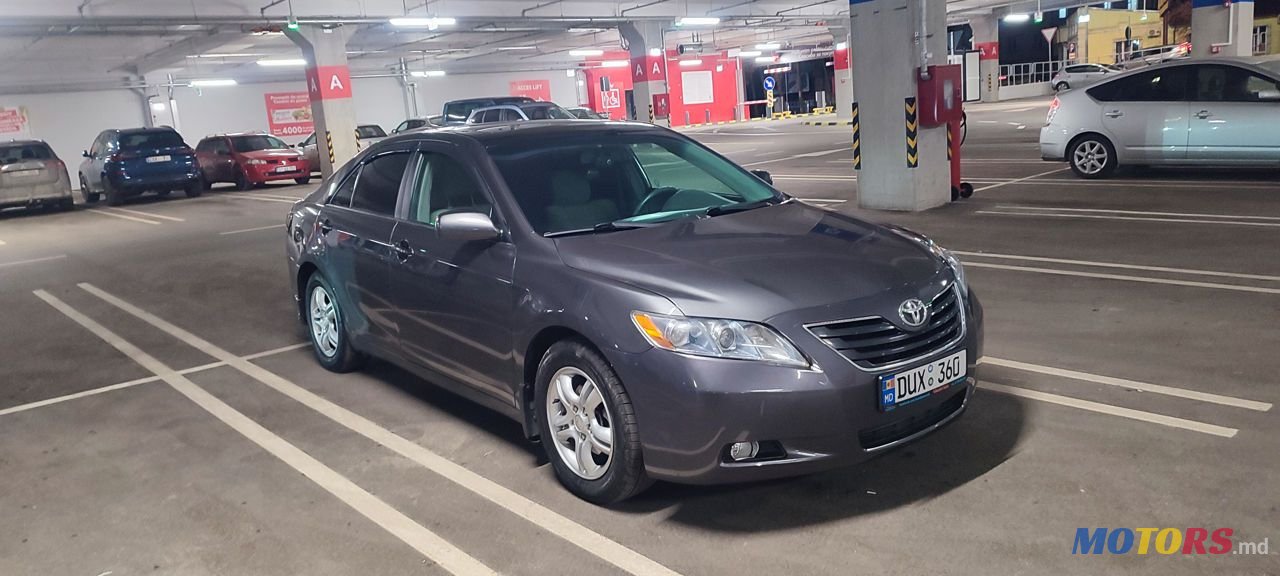 2009' Toyota Camry photo #2