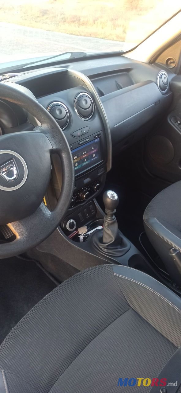 2015' Dacia Duster photo #2
