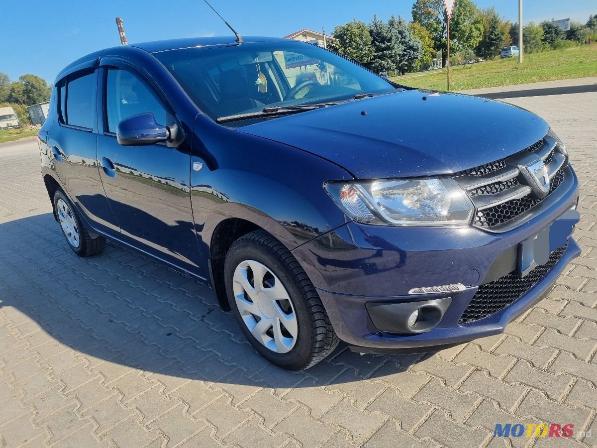 2015' Dacia Sandero photo #1