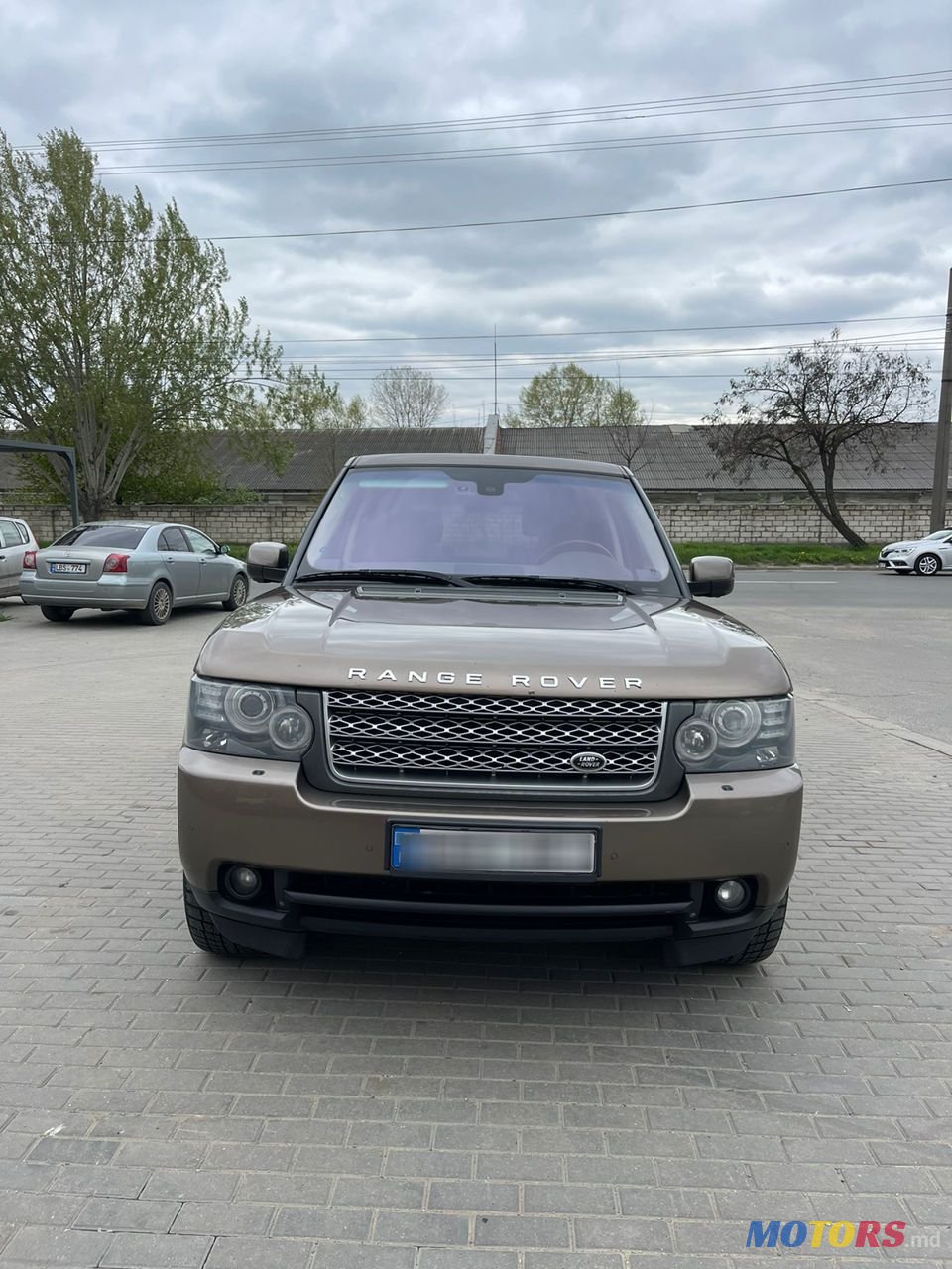 2010' Land Rover Range Rover photo #2