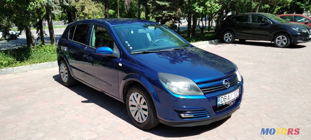 2005' Opel Astra photo #5