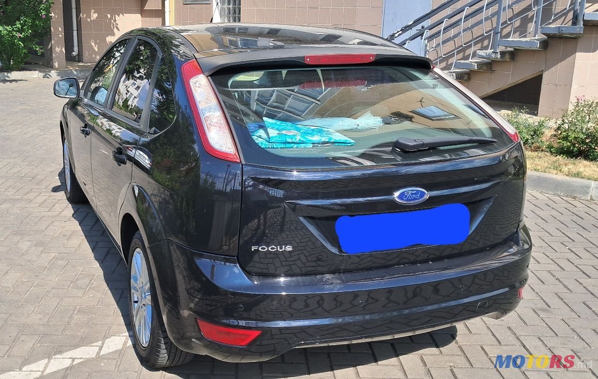 2009' Ford Focus photo #3