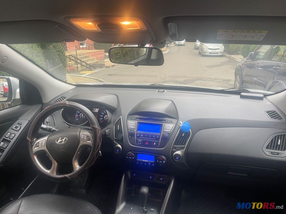 2013' Hyundai Tucson photo #6