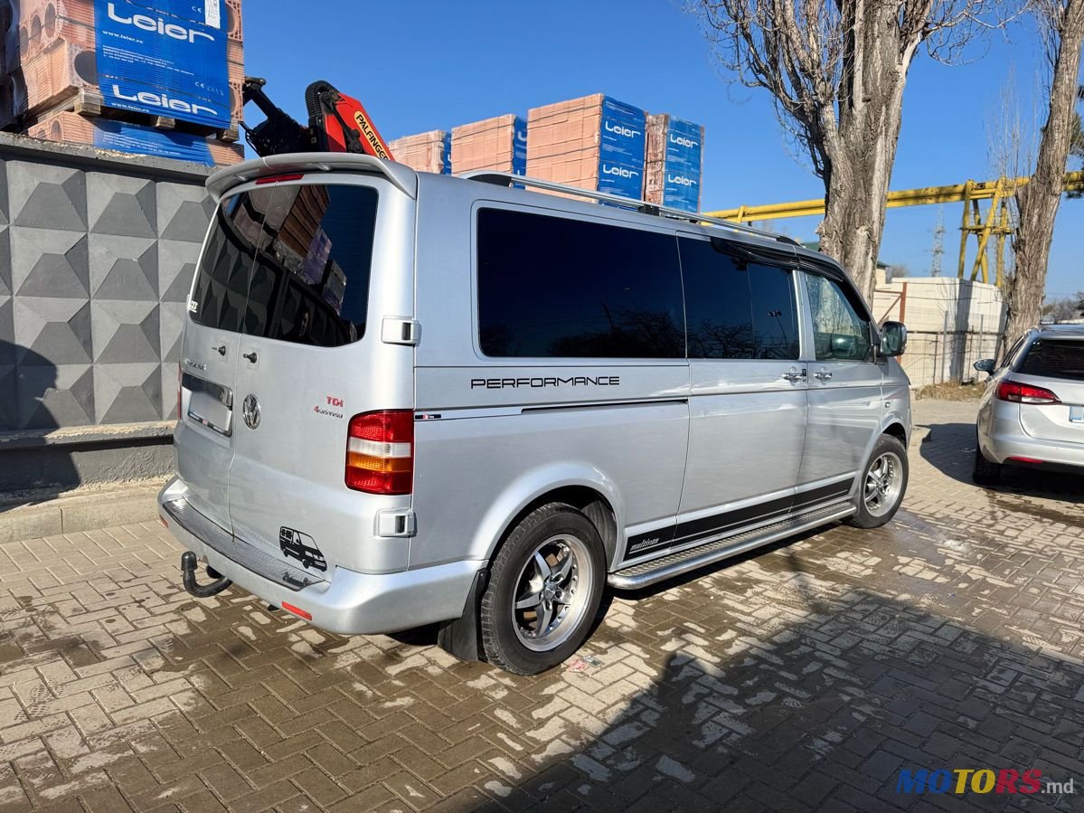 2007' Volkswagen Transporter photo #4