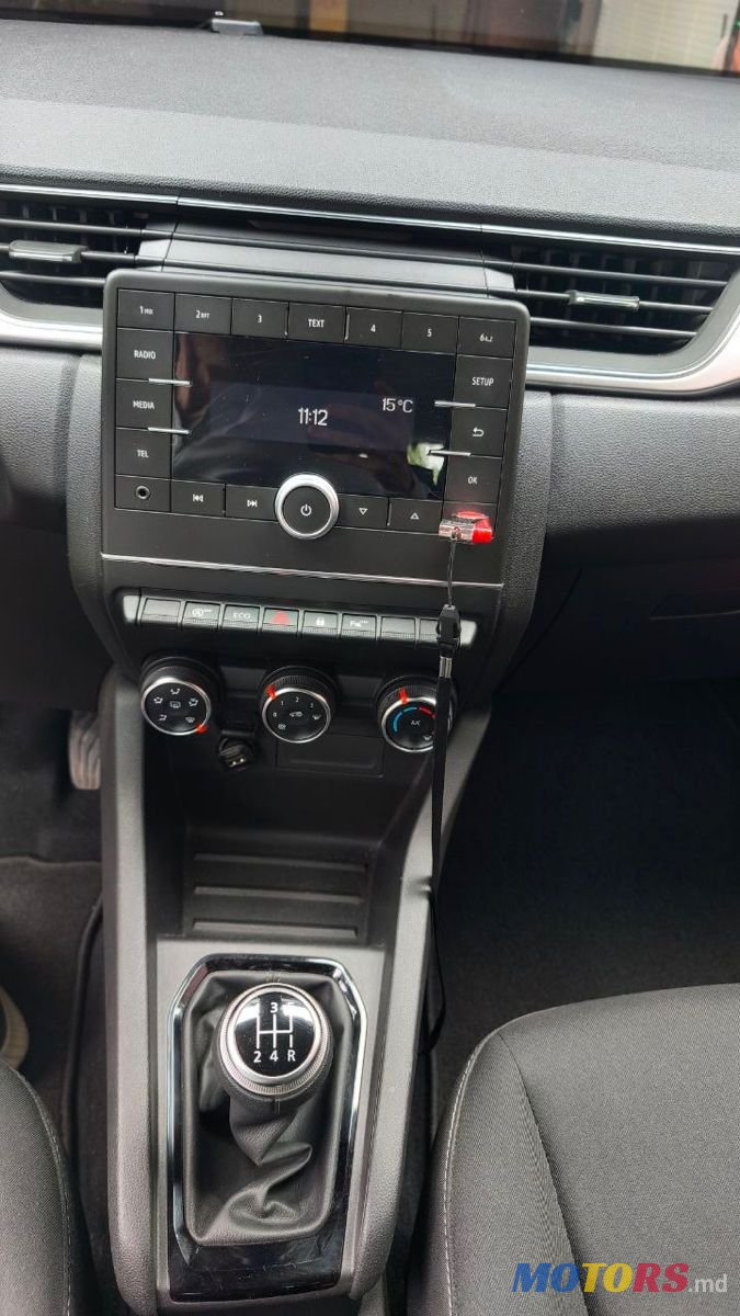 2021' Renault Captur photo #6