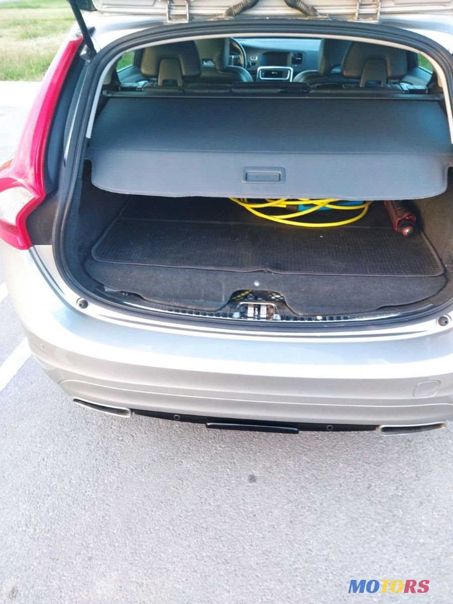 2014' Volvo V60 photo #6
