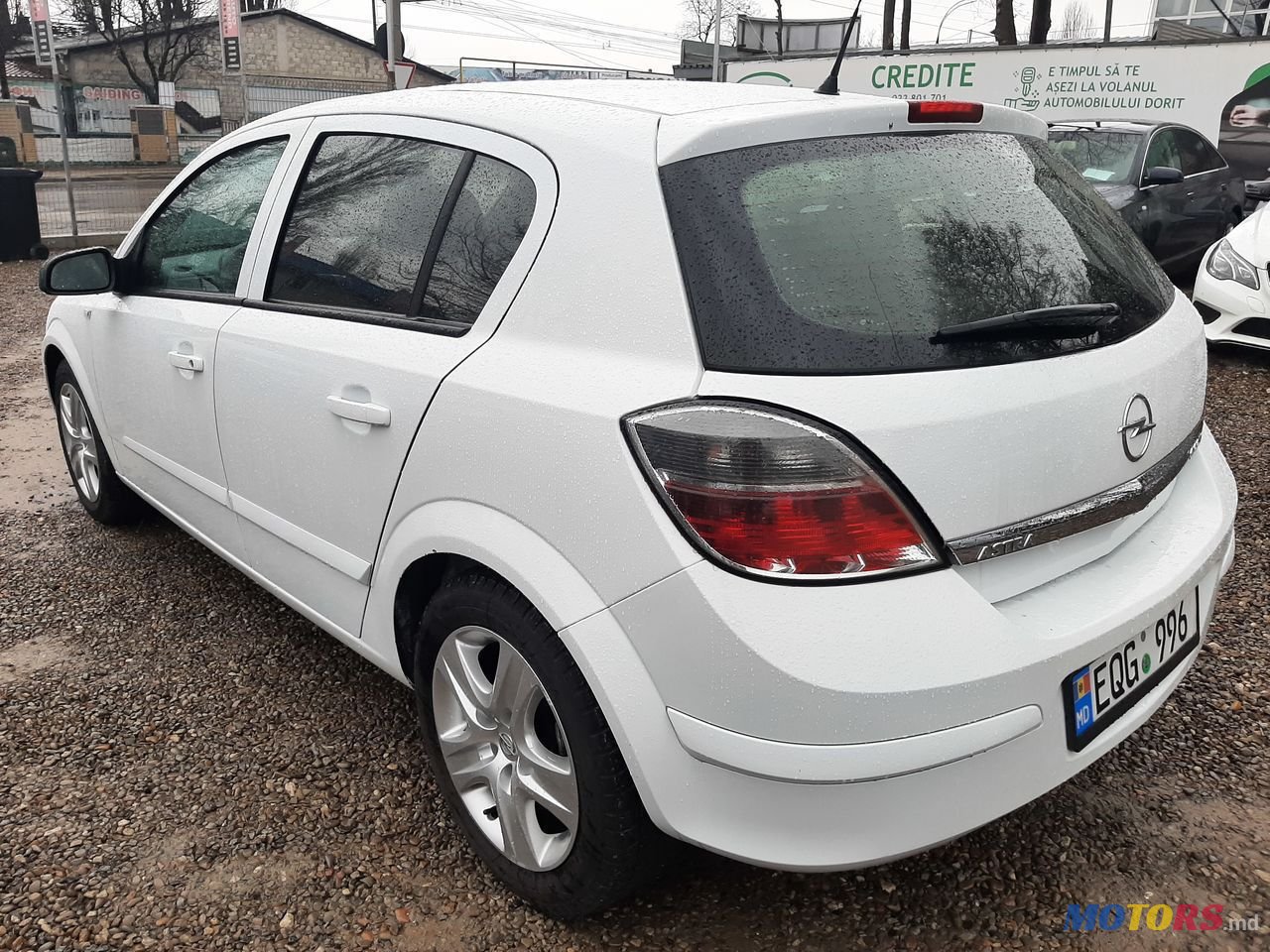 2008' Opel Astra photo #4