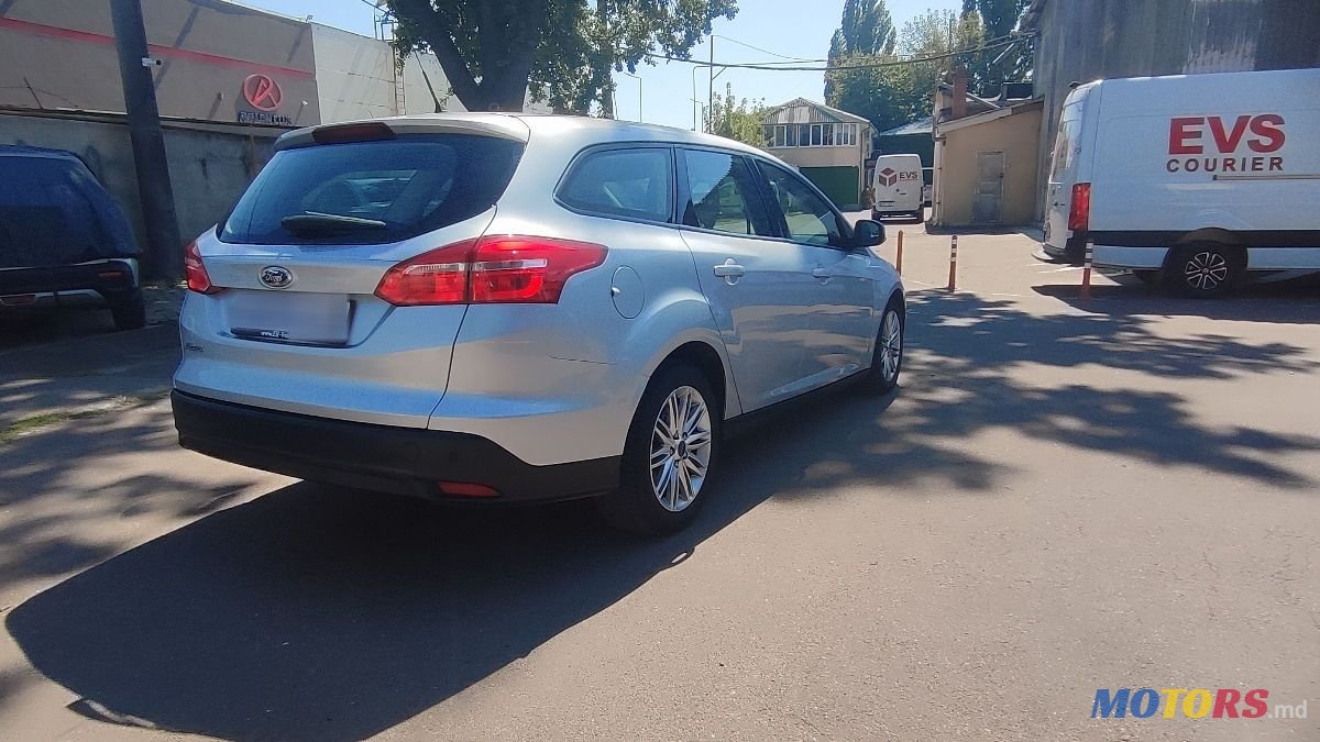 2016' Ford Focus photo #4