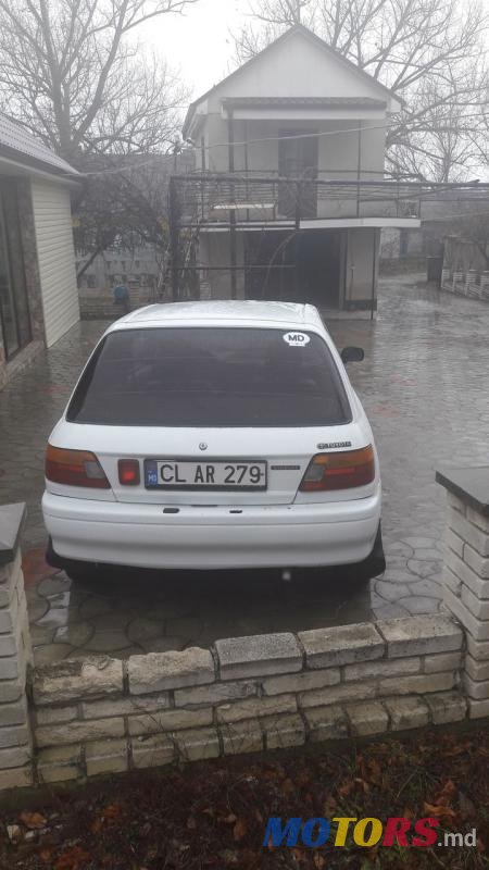 1990' Toyota Yaris photo #3