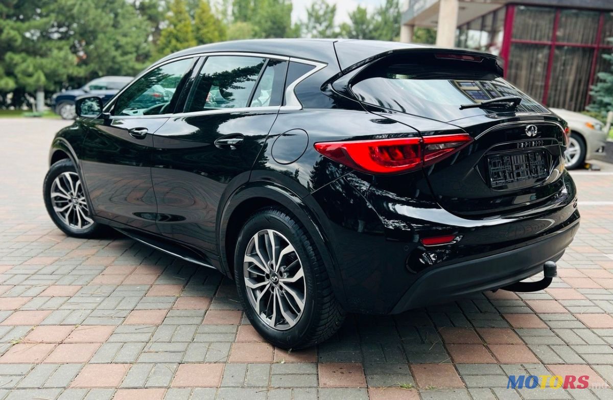 2018' Infiniti QX30 photo #3