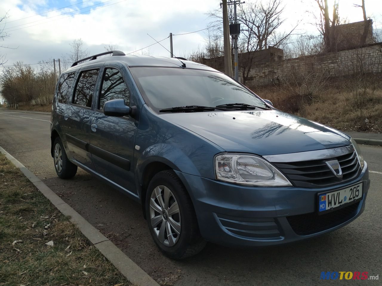 2009' Dacia Logan photo #6