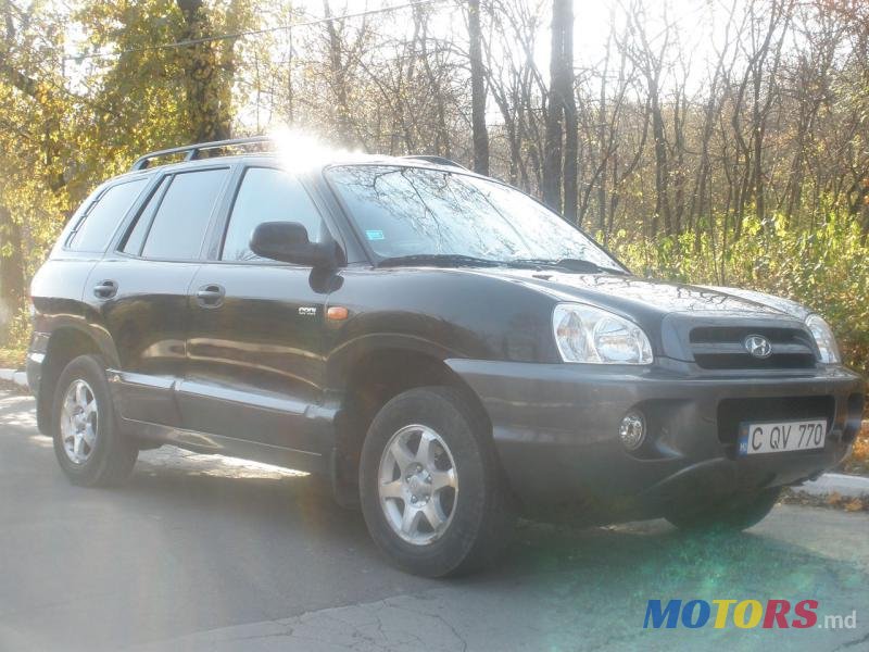2005' Hyundai Santa Fe photo #3