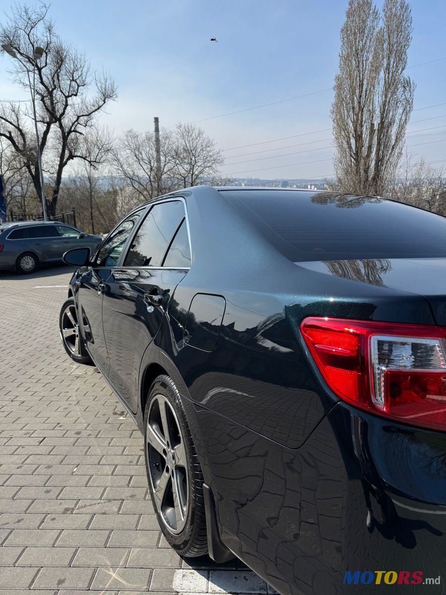 2013' Toyota Camry photo #1