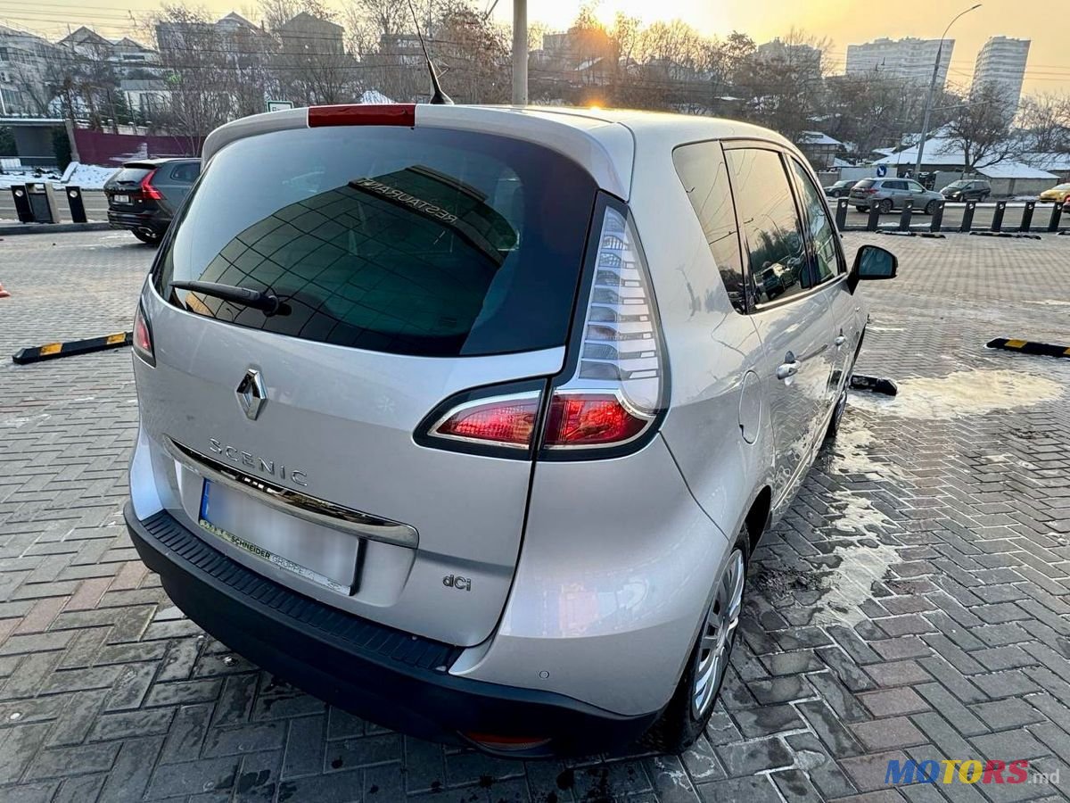 2015' Renault Scenic photo #3