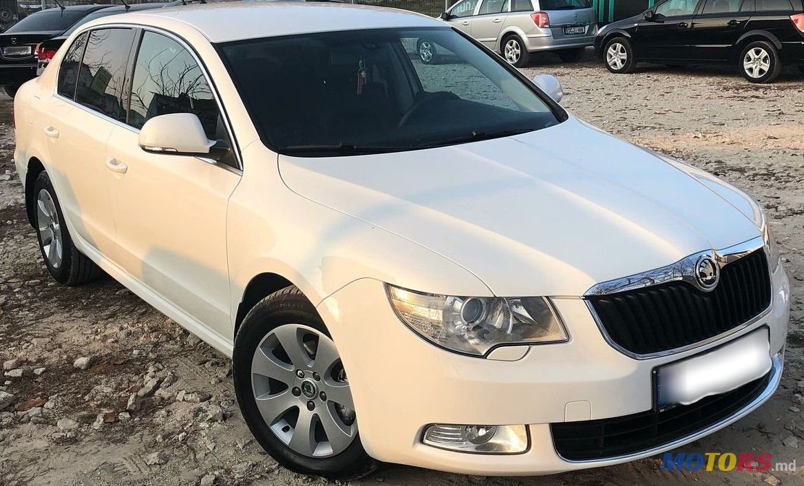 2010' Skoda Superb photo #2