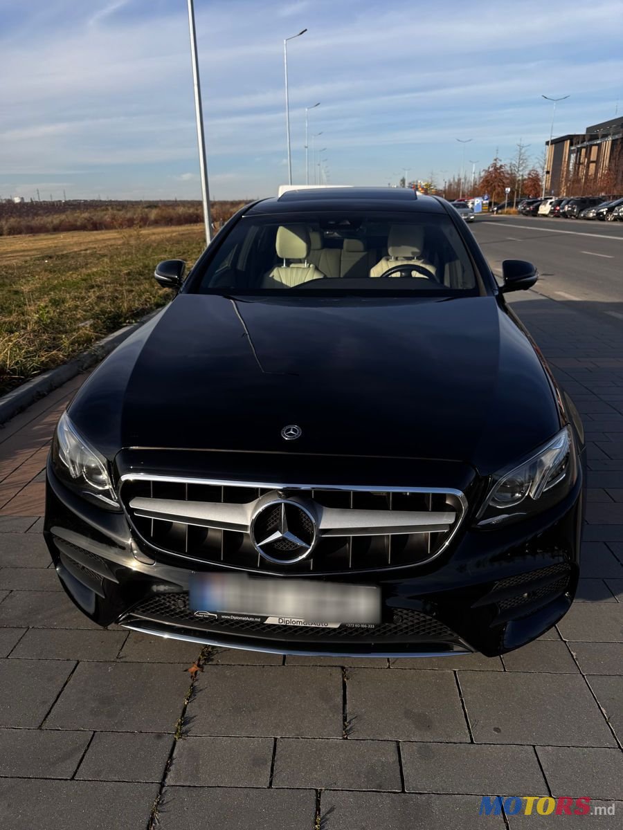 2018' Mercedes-Benz E-Class photo #4