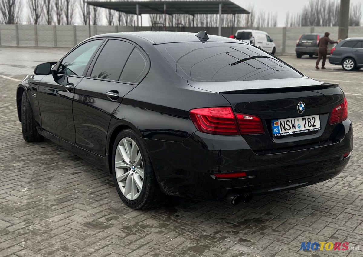 2015' BMW 5 Series photo #4