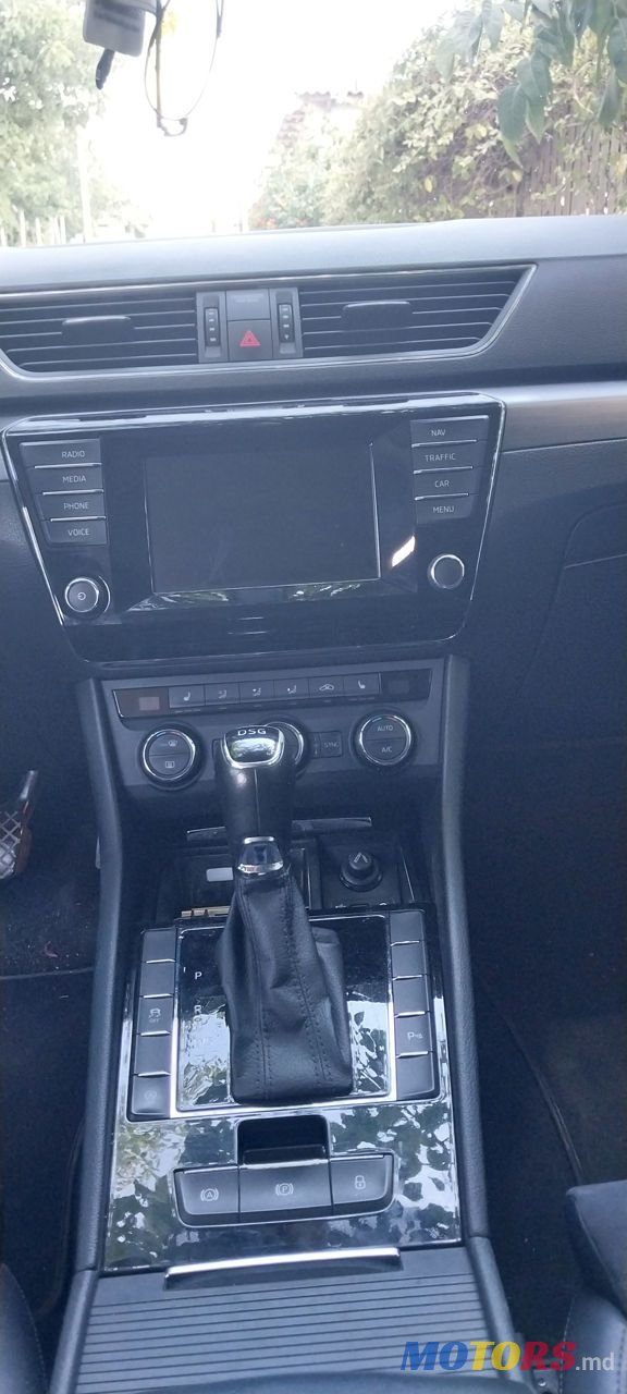 2016' Skoda Superb photo #4