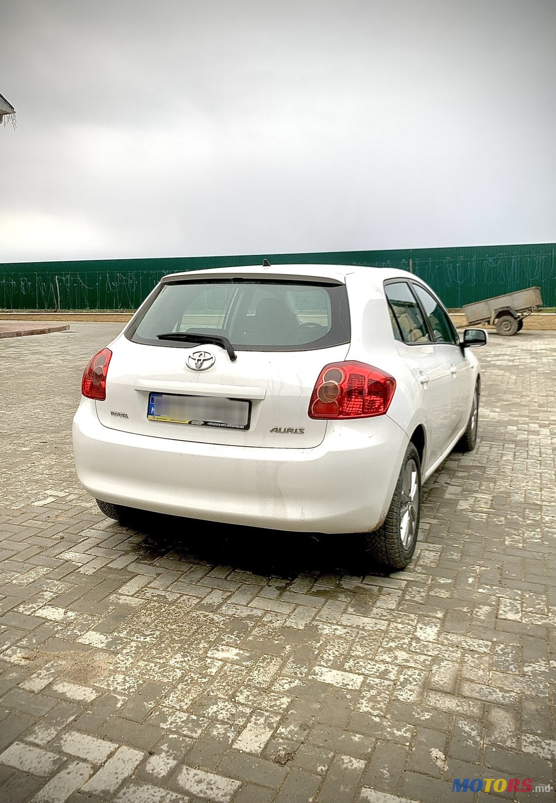 2009' Toyota Auris photo #1