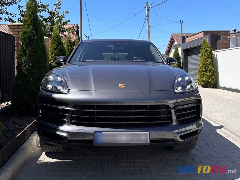 2020' Porsche Cayenne photo #1