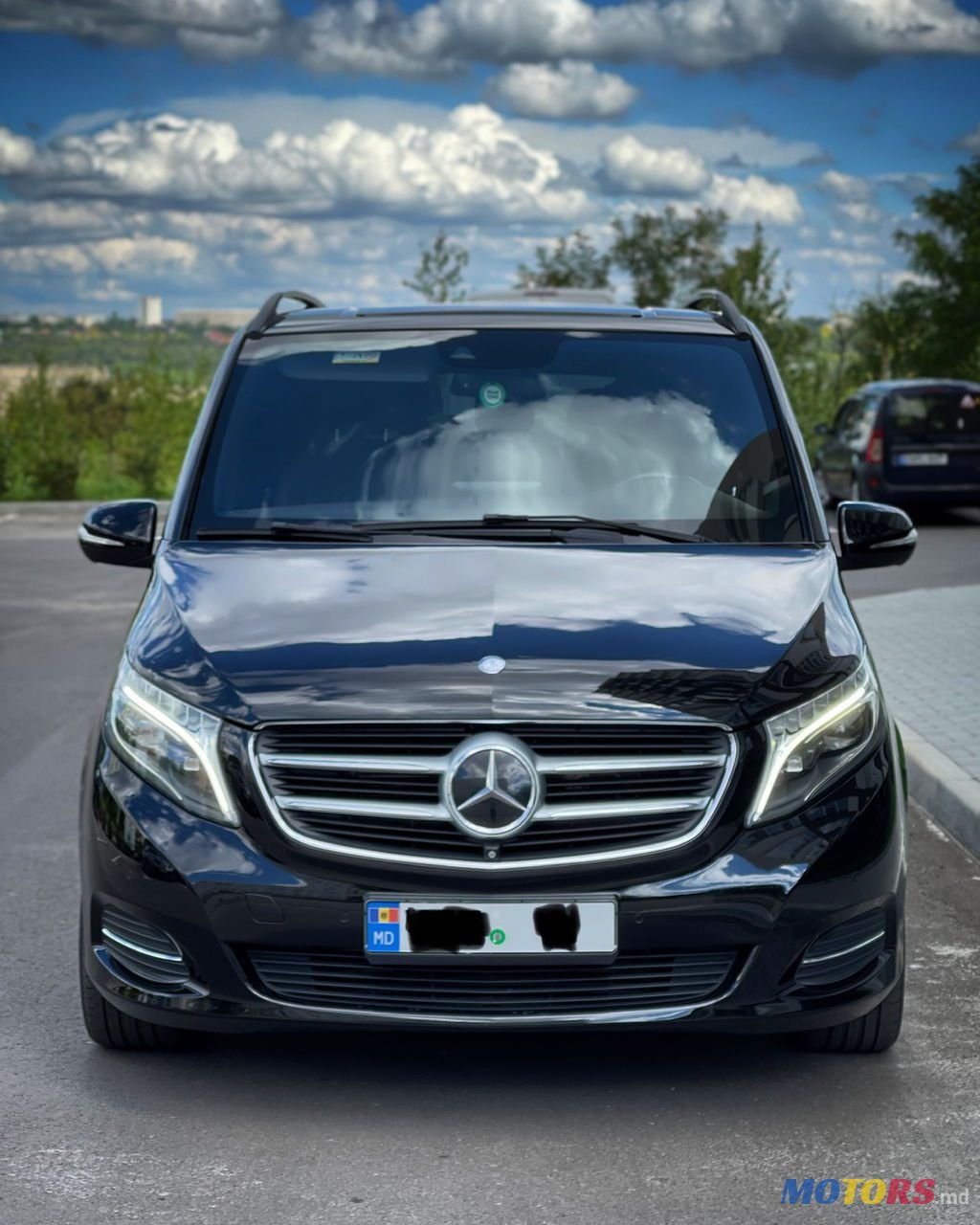 2015' Mercedes-Benz V Класс photo #1