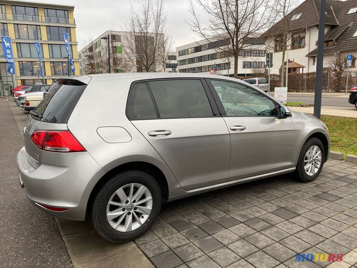 2013' Volkswagen Golf photo #3