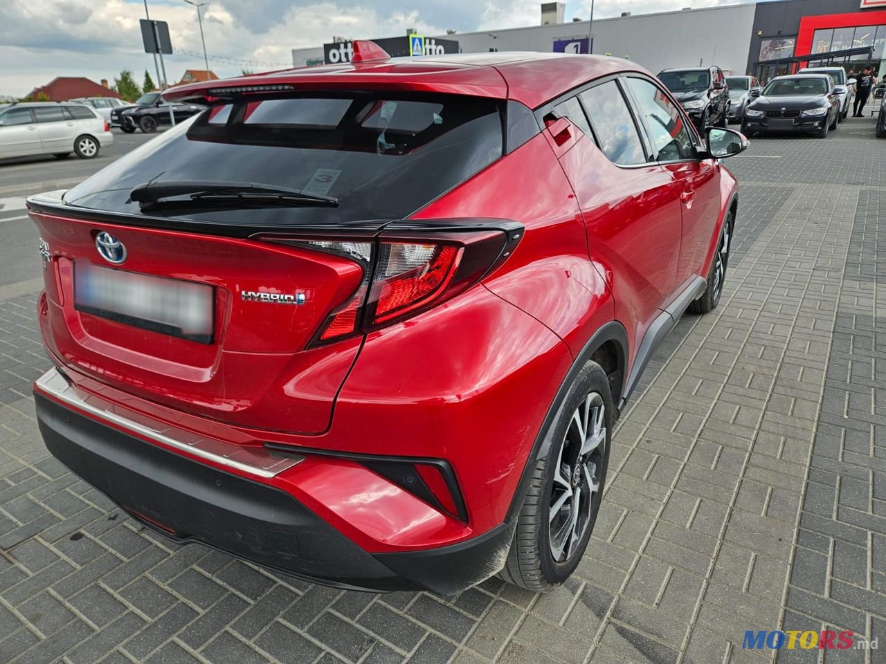 2020' Toyota C-HR photo #4