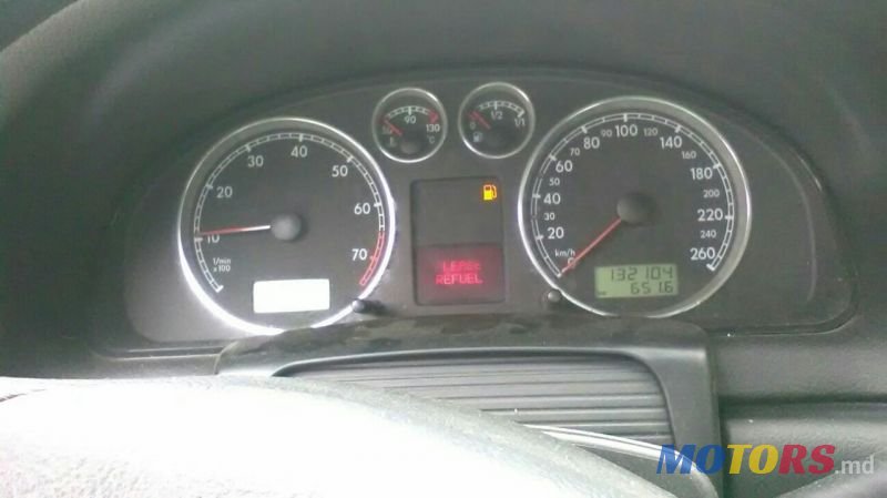 2006' Volkswagen Passat photo #3