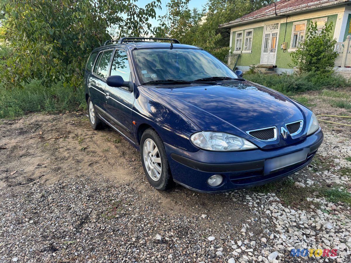 2001' Renault Megane photo #1