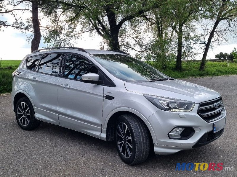 2017' Ford Kuga photo #2