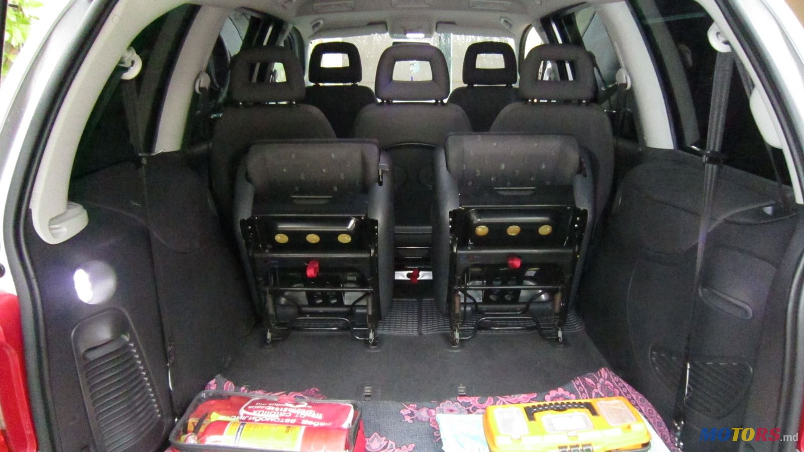 2008' Volkswagen Sharan photo #6