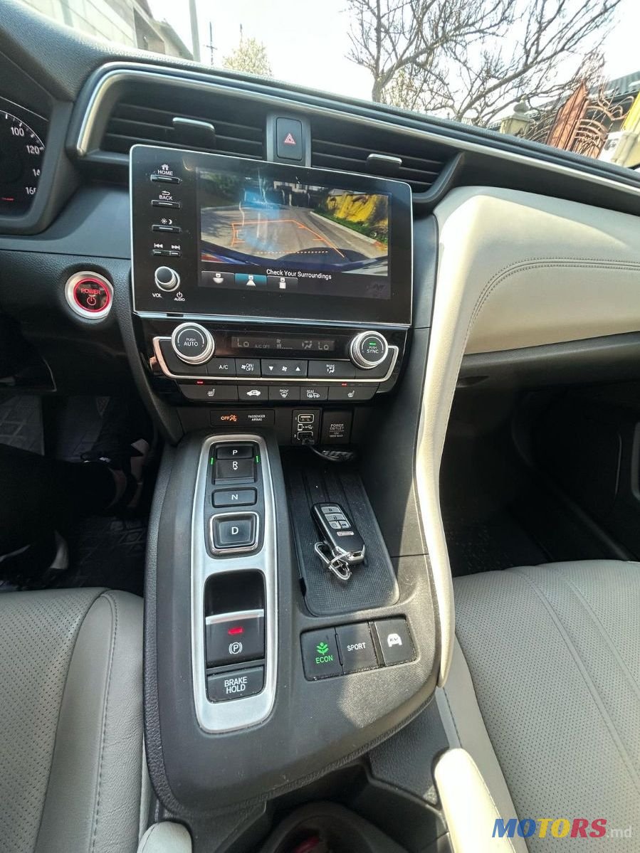 2020' Honda Insight photo #6