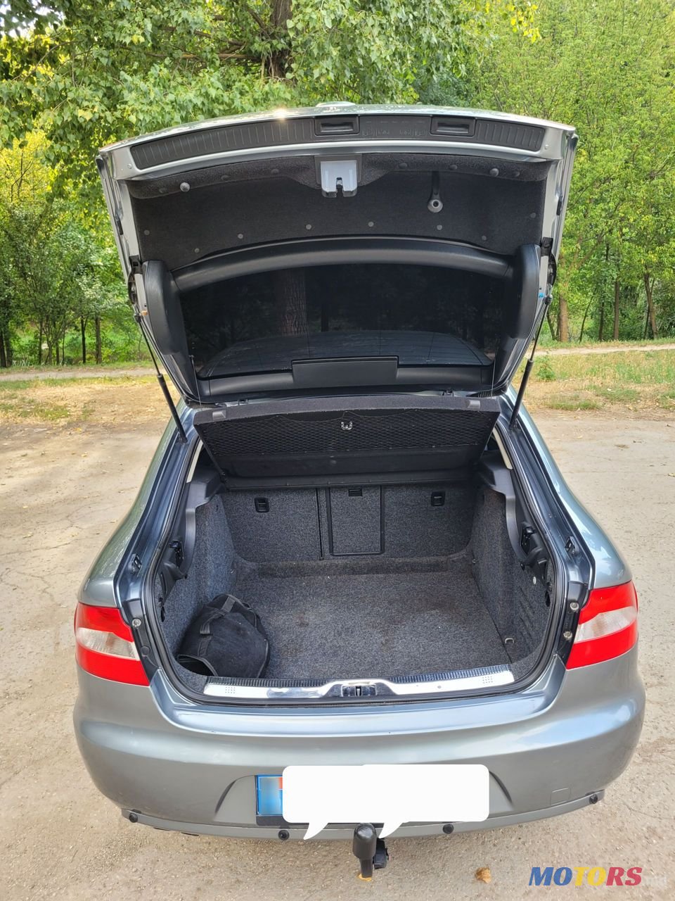 2012' Skoda Superb photo #5