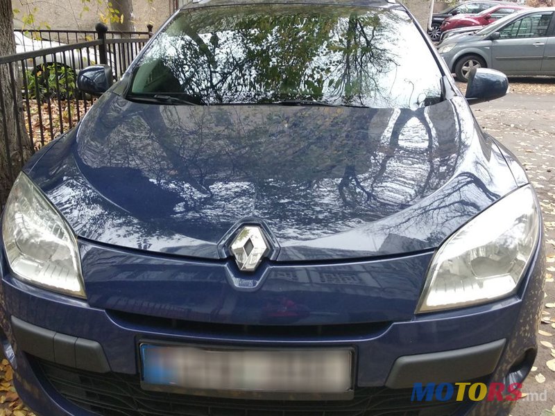 2010' Renault Megane photo #2