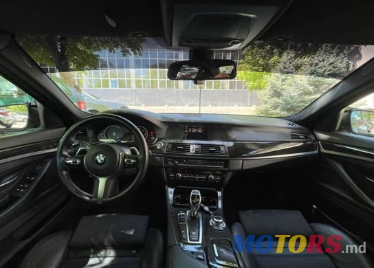 2013' BMW 5 Series photo #5