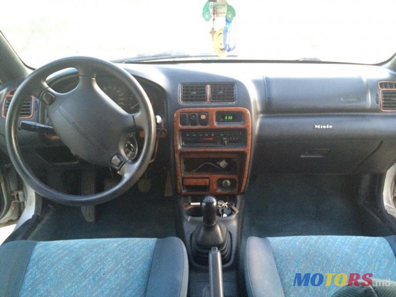 1997' Mazda 323 photo #3